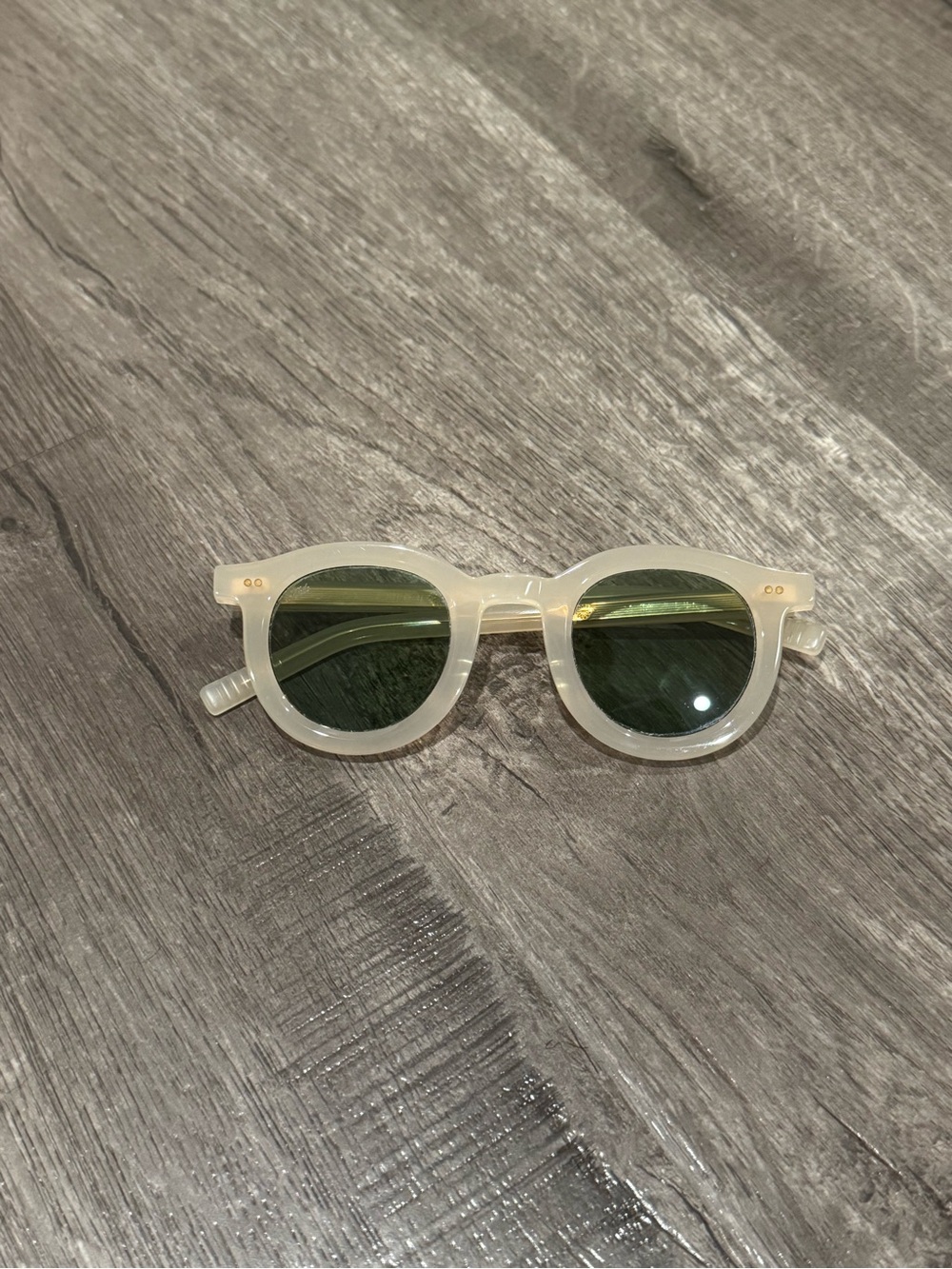 AKILA Translucent Round Sunglasses with Green Lenses - Picture 2 of 6